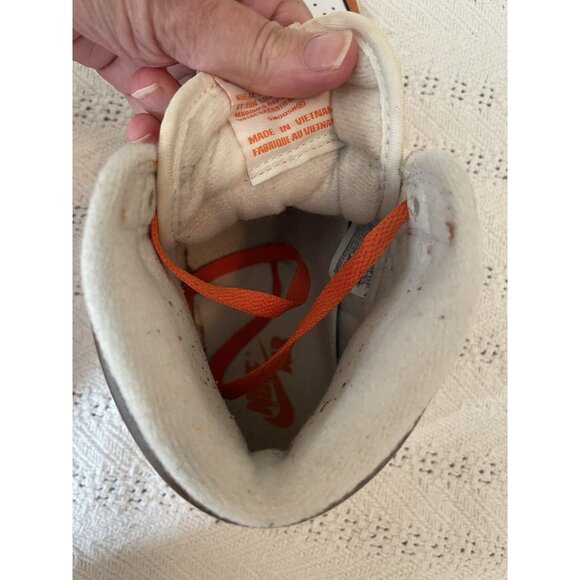 Nike Air Jordan 1 Retro OG Orange High tops woman's sz 9 men's size 7 Nike Tag - Picture 7 of 10